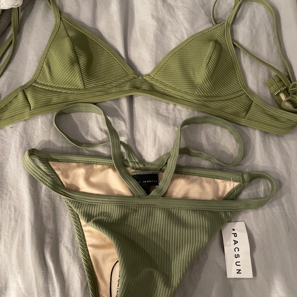 Bathing suit